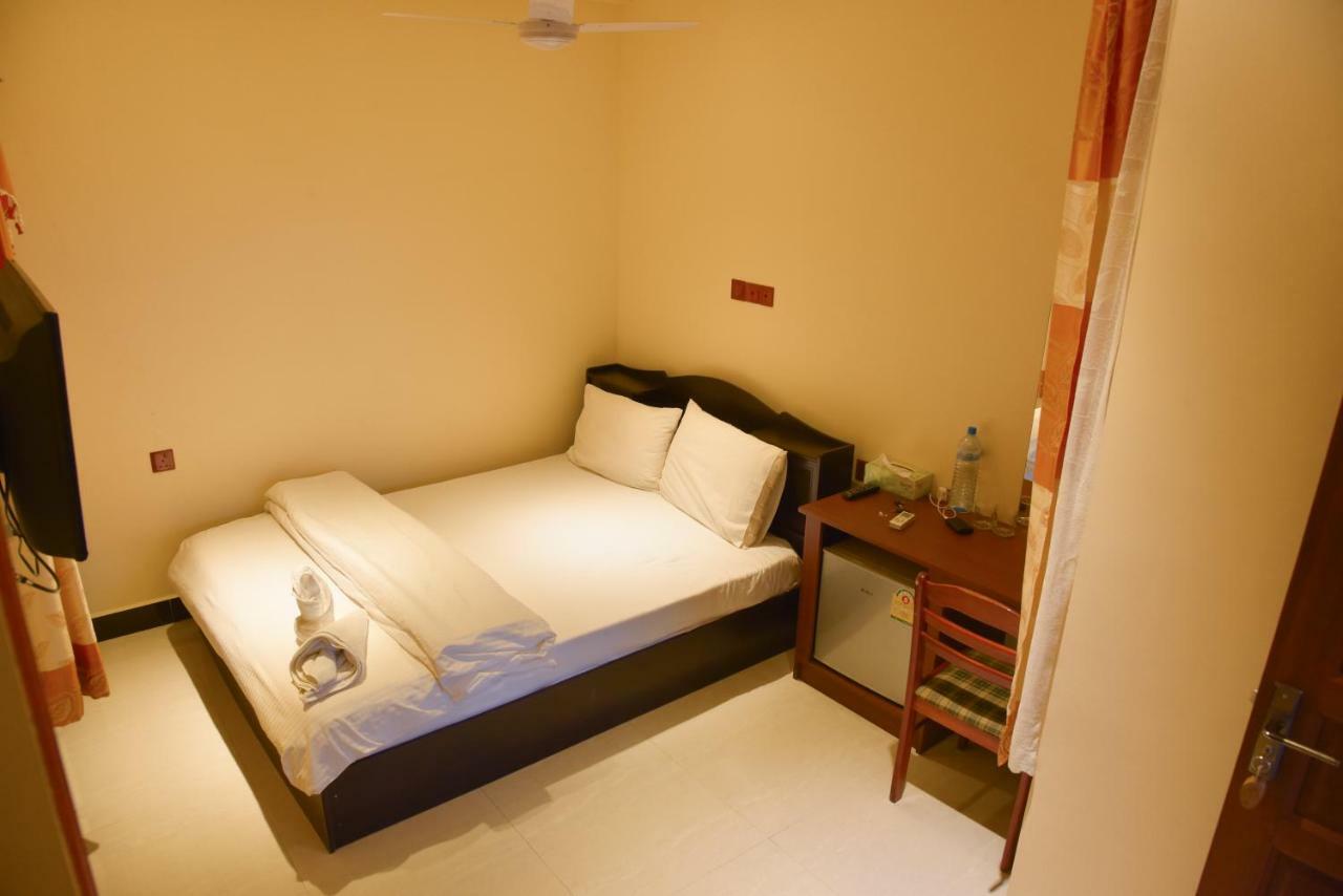 Nalaveshi Inn آورا المظهر الخارجي الصورة