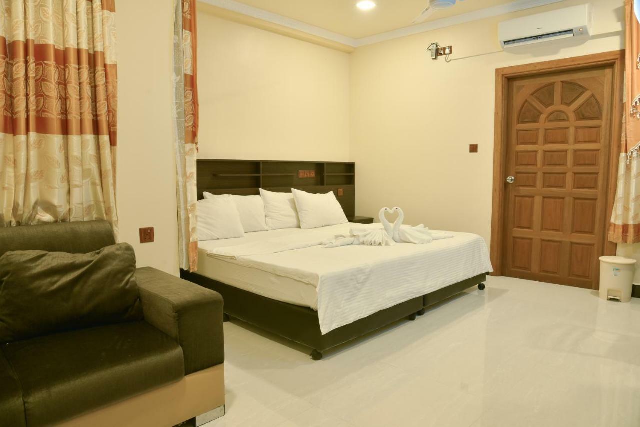 Nalaveshi Inn آورا المظهر الخارجي الصورة